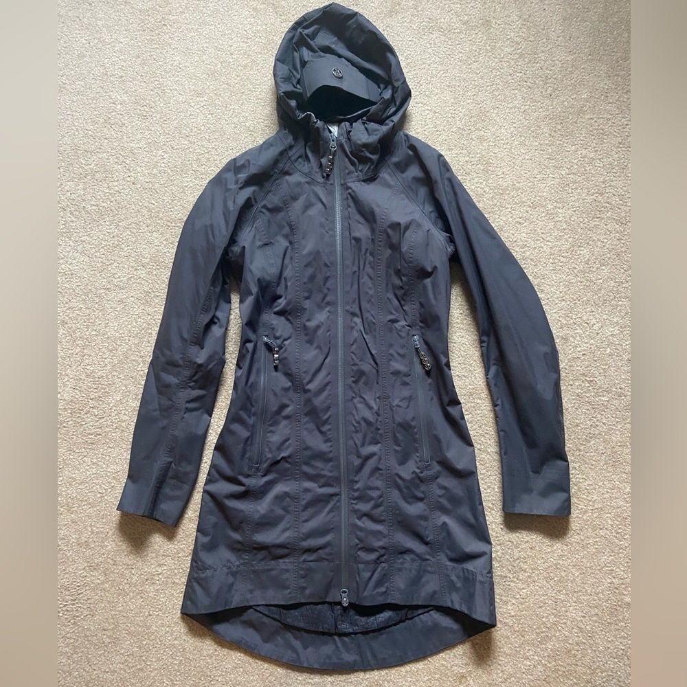 *GREAT CONDITION* Lululemon Right As Rain Jacket